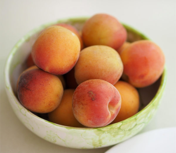 Friday Treat : Easy Apricot Tart