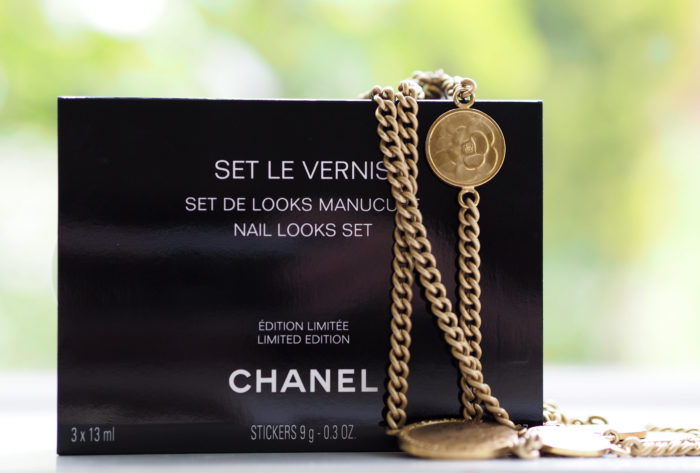 CHANEL Nail Looks Set