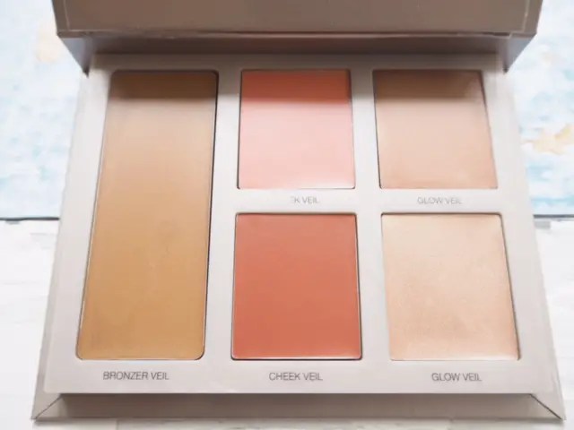 Laura Mercier Bonne Mine Palette