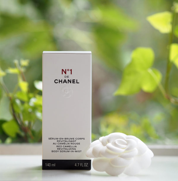 No1 De CHANEL Red Camellia Revitalizing Body Serum-In-Mist